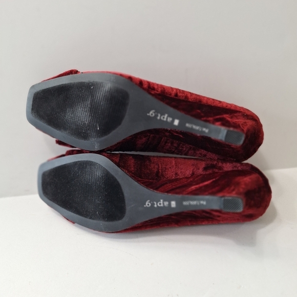 Apt. 9 Burgundy Classic Quiet Luxury Elegant Classy Velvet Peep Toe Wedges 6.5 - Picture 10 of 12